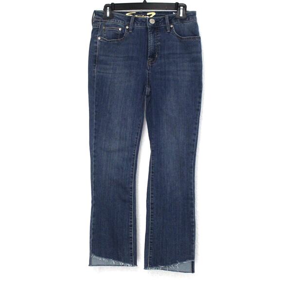 Seven7 Ladies High-Rise Step Hem Cropped Fashion Jean Size 4 Medium Wash - Picture 1 of 6